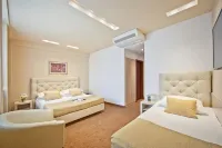 Hotel Central Hotels in Lower Town