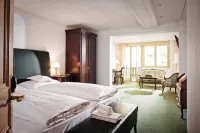 Waldhotel Doldenhorn Các khách sạn gần Kloster Dhammapala