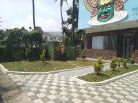 Highrange Plaza