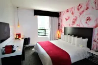 The O Hotel, Trademark Collection by Wyndham