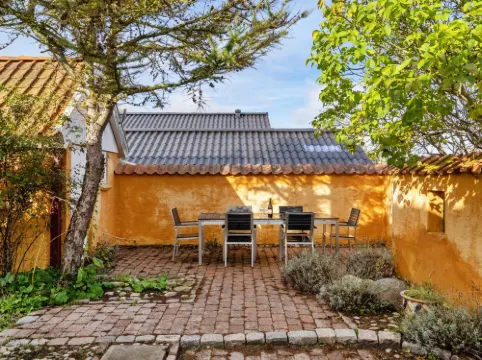 "Ethly" - 50m from the Sea