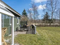 "Cordelia" - 400m from the Sea