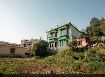 Mount Valley View , Kausani