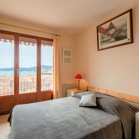 Les Pins Dorés