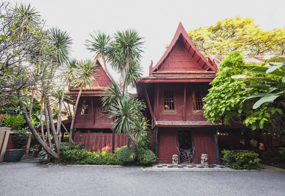 Shanghai Mansion Bangkok Over view