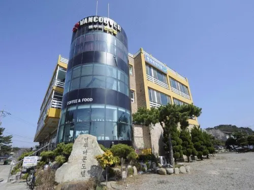 Behind the Scene Hotel Club @ Samui