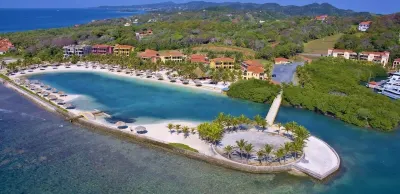 Hotel and Dive Center Roatan Yacht Club Hotels in 
