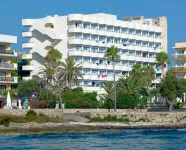 薩賓娜海灘酒店