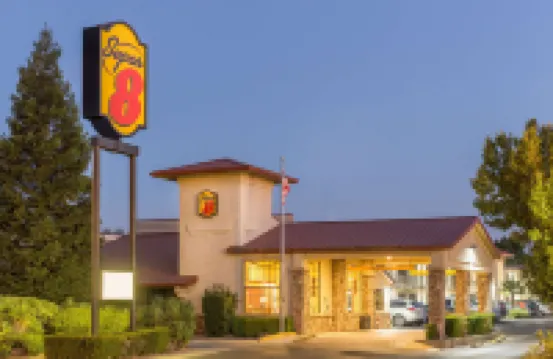 Super 8 by Wyndham Corning Hotels in Corning