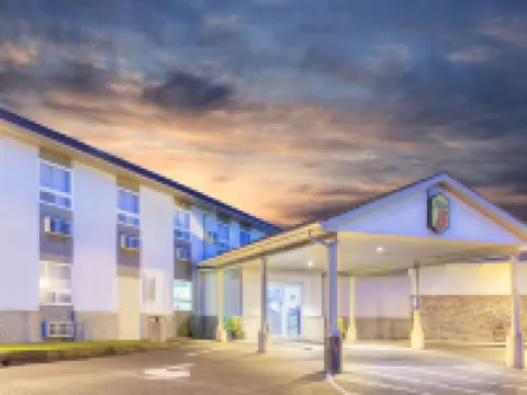Super 8 by Wyndham Kenora Hoteles en Kenora
