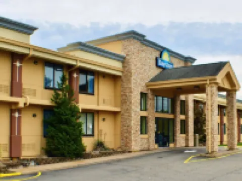 Days Inn by Wyndham Wayne Hotels in Wayne
