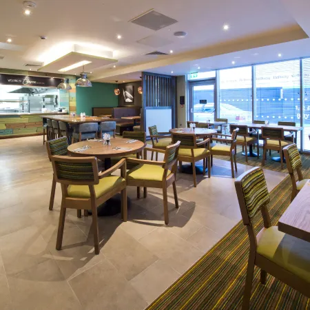 Premier Inn Slough Central South
