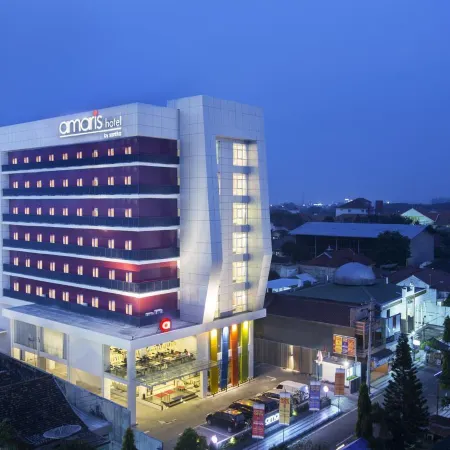 Amaris Hotel Madiun Отели в г. Мадиун