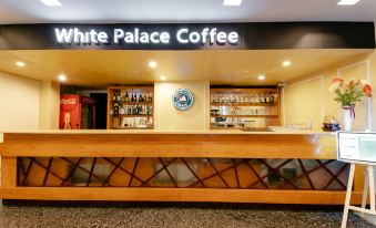 White Palace Thai Binh Hotel