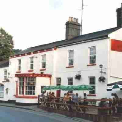 The Fountain Inn Hotel Exterior