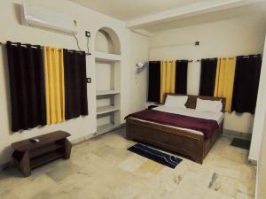 Hotel the Aparna Residency