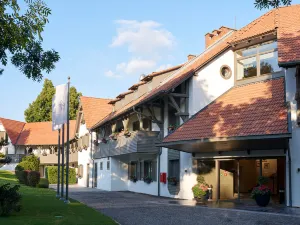 Normafa Hotel & Retreat