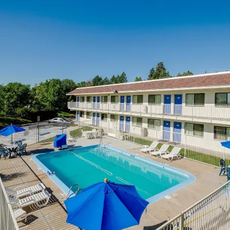 Motel 6 Thornton, CO