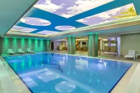 Ramada by Wyndham Usak - Gym