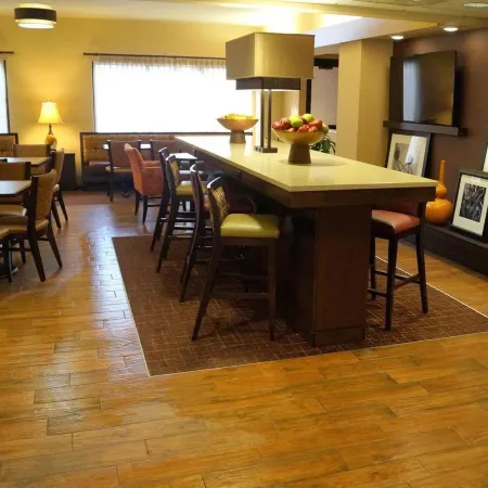 Hampton Inn Altoona Hotels in Logan Township