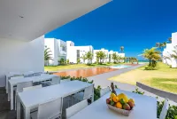 B Blue Beachouses - Beach