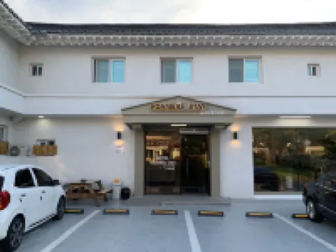 Gyeongju Roamers Stay Hotels in 