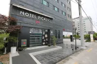 호텔피카소 동해 논골담길 주변 호텔