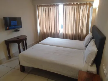 Hotel Akshaya Отели в г. Куддалор