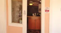 Coral Key Inn فنادق في Lauderdale-by-the-Sea