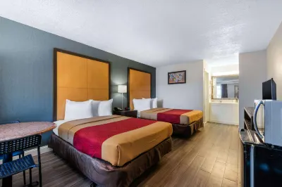 Econo Lodge Airport - RJ Stadium Hotels in Tampa