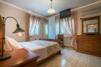 Eleonas Private Pool Villa - 4-Star