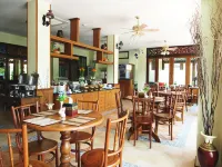 โรงแรม ไอ บูทีค - พร้อมอาหารเช้า