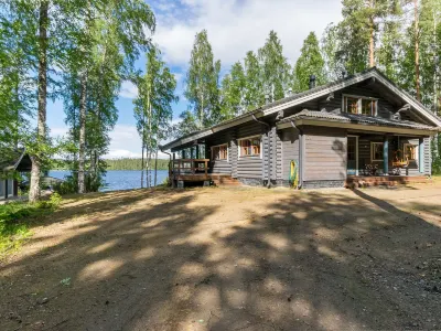 Villa Kotikoivu Hotels near Ristiinan kirkko