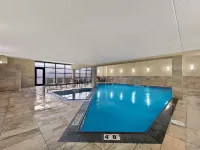 Best Western Plus Toronto North York Hotel & Suites Hotels near Aviva Centre