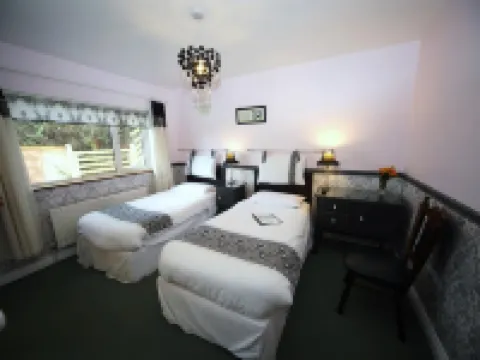Launard House Hotels in 