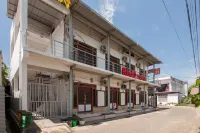 RedDoorz Syariah Near Pasar Aceh Shopping Centre Hotels in Banda Aceh
