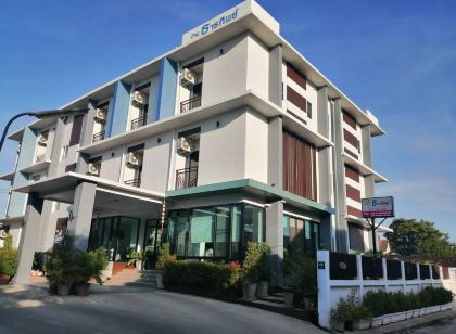 โรงแรมบ้านธารทิพย์