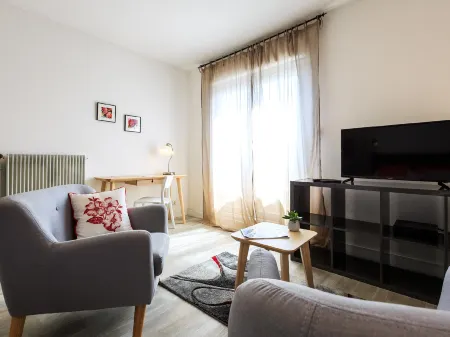 Dormir À Clermont-Ferrand - 1ER Mai