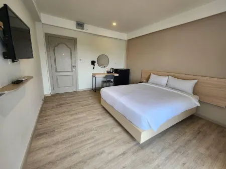 EMM House Отели рядом с достопримечательностью «Крокодиловая ферма Самутпракан»