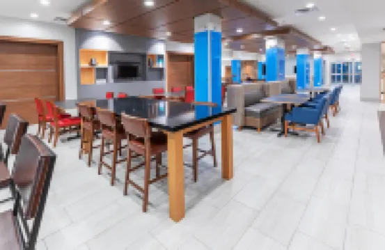 Holiday Inn Express & Suites STAFFORD NW - SUGAR LAND by IHG
