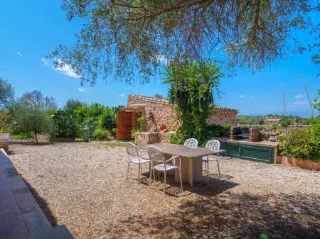 Sa Teulada Отели рядом с достопримечательностью «S'Arenal d'es Casat»