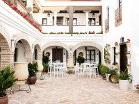 Suites la Posada de Pilar Hotels near Malmuerta Tower