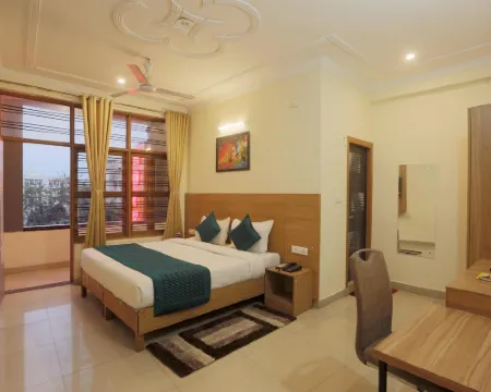 Hotel Lemon Suites & Banquet Noida Sector 62 Hotels in Noida