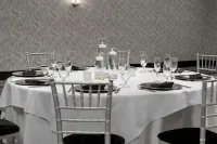Embassy Suites by Hilton Springfield - breakfast