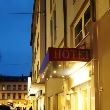 City Hotel Wiesbaden Отели рядом с достопримечательностью «Вестенд»