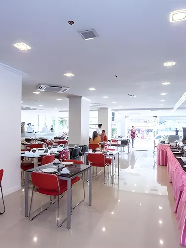 รูปภาพของโรงแรมทัวน่า ป่าตอง ฮอลิเดย์