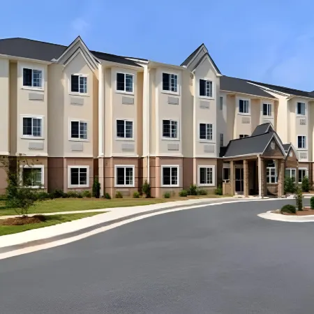 Microtel Inn & Suites by Wyndham Eagle Pass