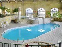 Delta Hotels London Armouries - Pools