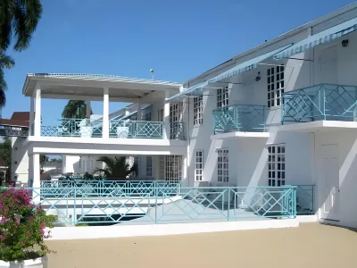 Deja Resort All Inclusive Hotel in zona Flowers Mobay