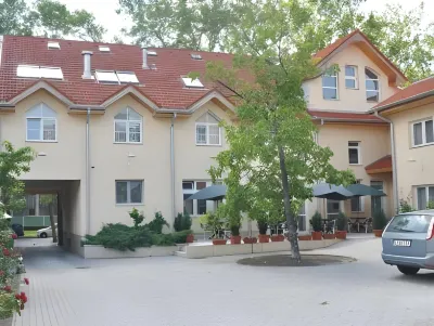 Hotel Platan